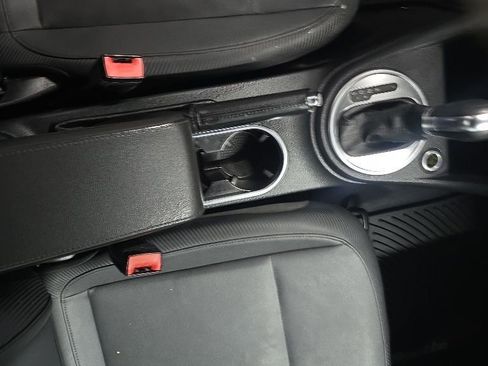 Used 2014 Volkswagen Beetle 1.8T FWD image 3