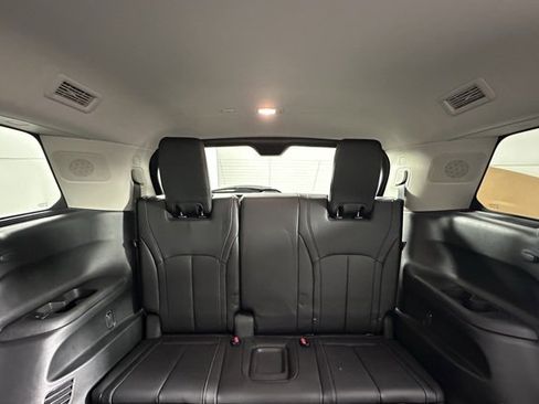 Certified 2025 INFINITI QX60 Luxe w/ Vision Package image 24