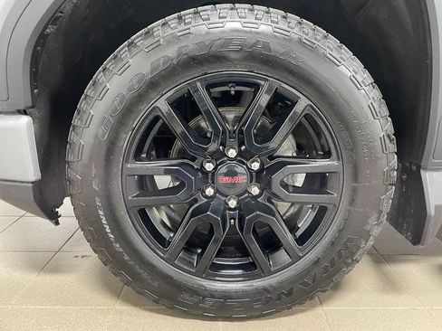 Used 2024 GMC Sierra 1500 Elevation w/ X31 Off-Road Package AWD/4WD image 7