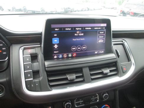 Used 2021 Chevrolet Suburban Z71 AWD/4WD image 30