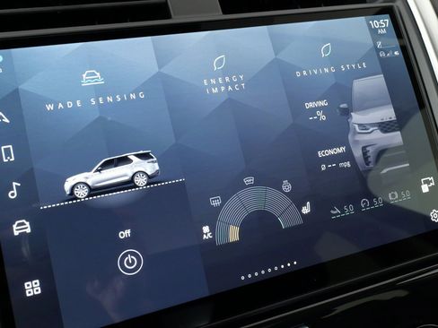 Used 2024 Land Rover Discovery S image 62