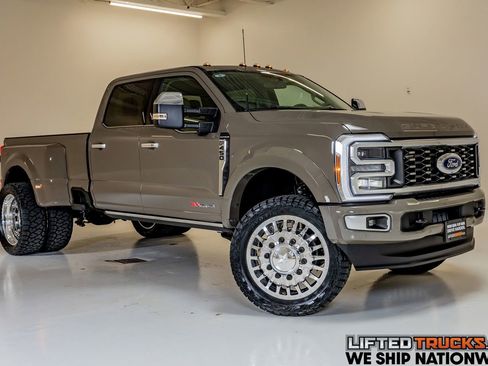 Used 2026 Ford F450 Platinum AWD/4WD image 1