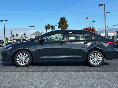 New 2026 Toyota Corolla LE image 7