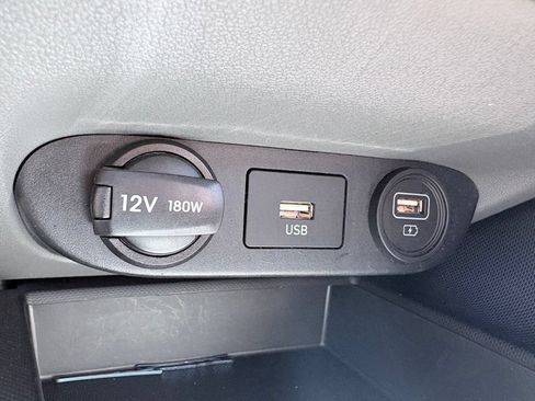 Used 2023 Hyundai Elantra SEL FWD image 19