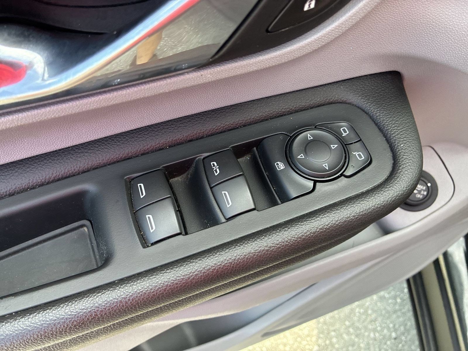 Used 2021 GMC Terrain SLT FWD image 22