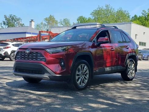 Used 2023 Toyota RAV4 Limited AWD/4WD image 9