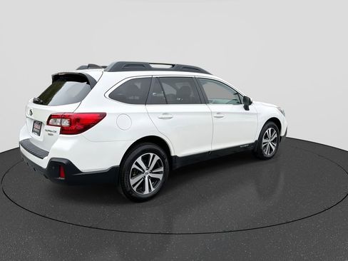 Used 2019 Subaru Outback 3.6R Limited w/ Popular Package #2 AWD/4WD image 8