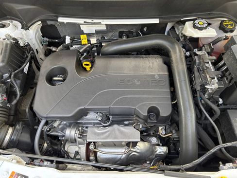 Used 2025 Chevrolet Equinox LT FWD image 31