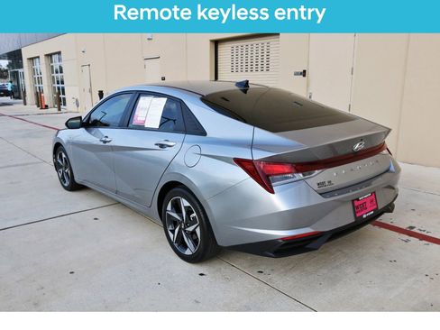Certified 2023 Hyundai Elantra SEL w/ Convenience Package image 7
