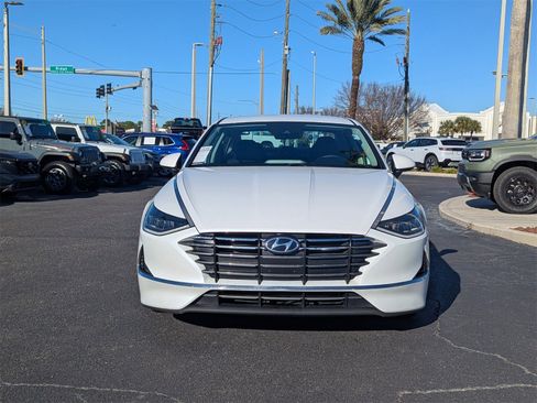 Used 2022 Hyundai Sonata SE image 3