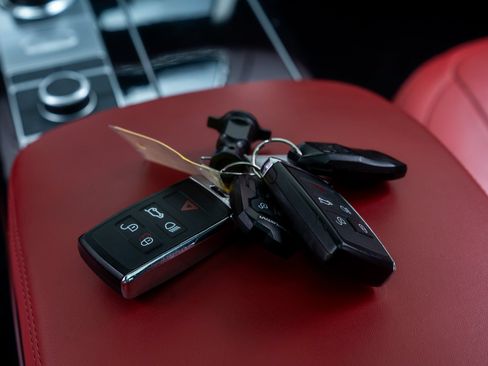 Used 2022 Land Rover Range Rover Autobiography AWD/4WD image 14
