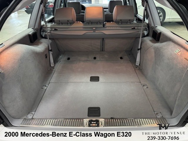 Used 2000 Mercedes-Benz E 320 4MATIC Wagon image 36