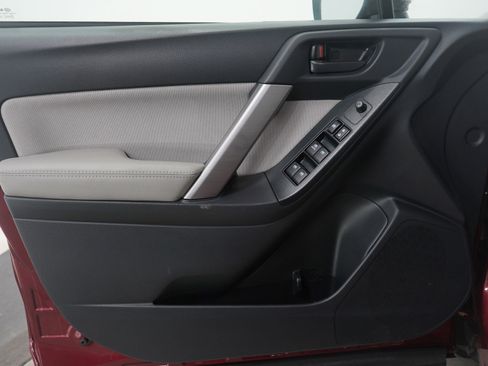 Used 2016 Subaru Forester 2.5i image 20