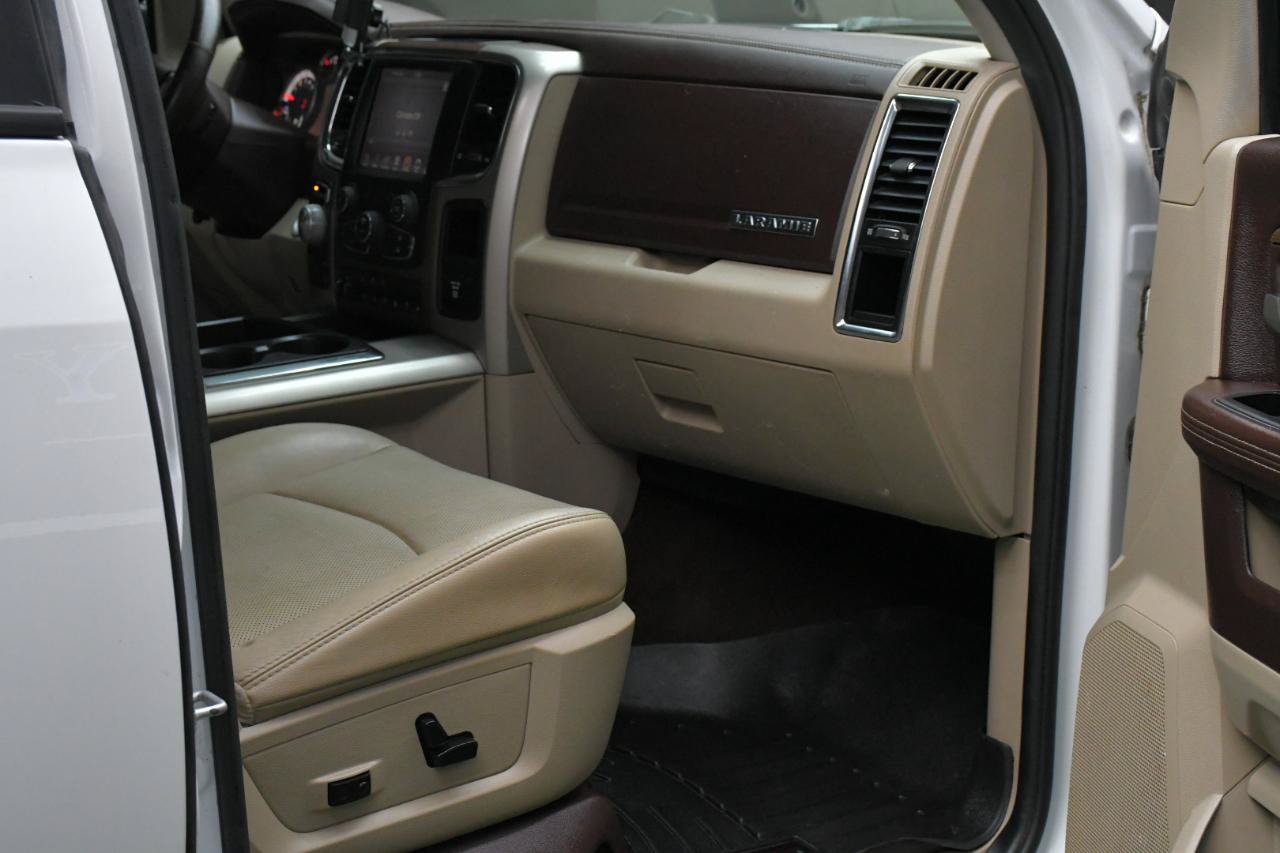 Used 2015 RAM 1500 Laramie w/ Convenience Group AWD/4WD image 39