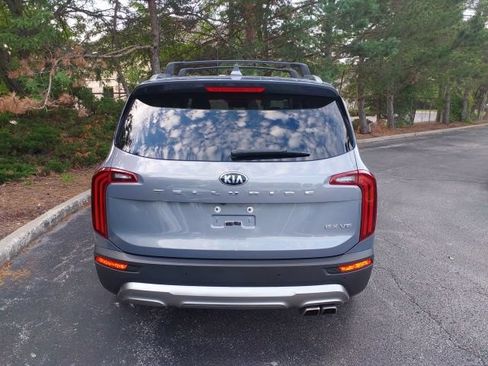 Used 2020 Kia Telluride EX w/ EX Premium Package FWD image 6