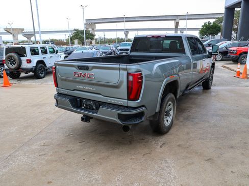 Used 2024 GMC Sierra 3500 Denali w/ Denali Reserve Package image 7