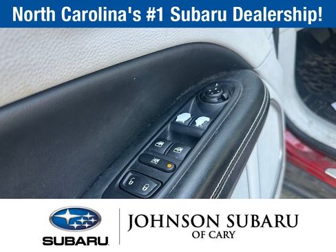 Used 2018 Jeep Compass Latitude FWD image 15