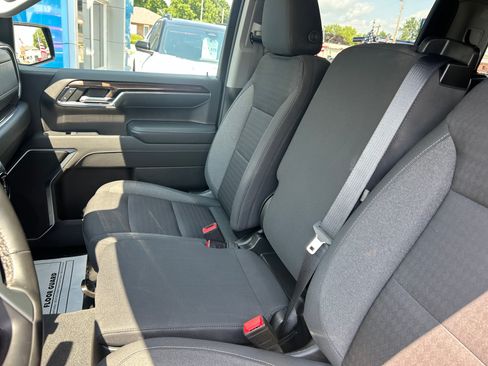 Used 2023 Chevrolet Silverado 1500 RST AWD/4WD image 25