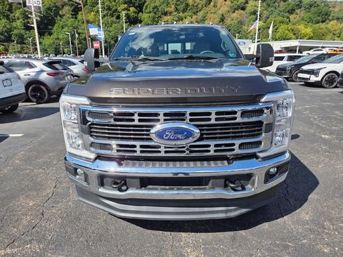 Used 2024 Ford F350 XLT w/ 360-Degree Camera Package AWD/4WD image 2