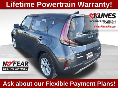 Used 2023 Kia Soul S FWD image 7