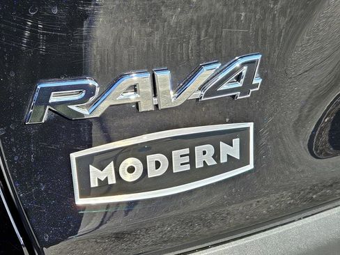 Used 2024 Toyota RAV4 XLE Premium image 13