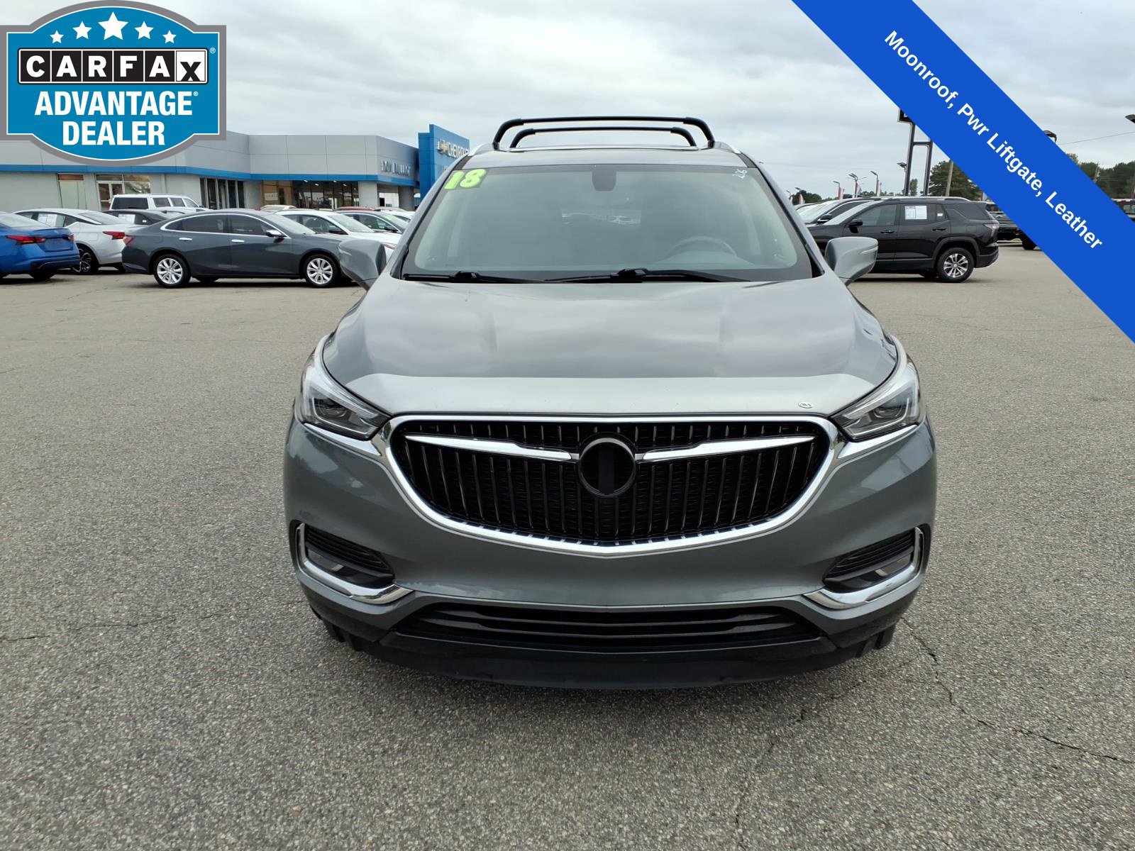 Used 2018 Buick Enclave Essence w/ LPO, Hit The Road Package AWD/4WD image 8