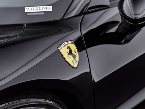Used 2024 Ferrari 296 GTS RWD image 25