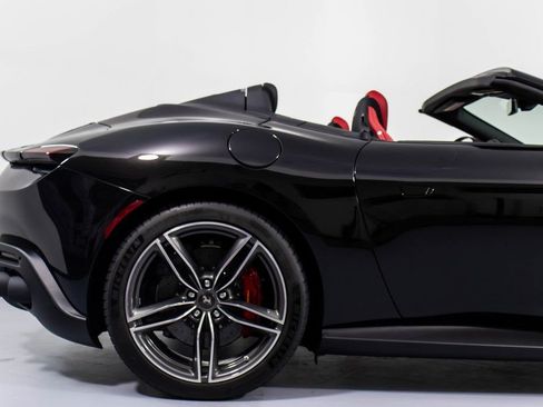 Certified 2024 Ferrari Roma Spider RWD image 17
