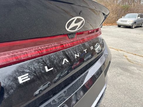 New 2026 Hyundai Elantra SEL Sport Premium FWD image 11