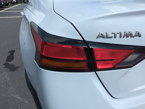 Certified 2024 Nissan Altima 2.5 SR FWD image 18