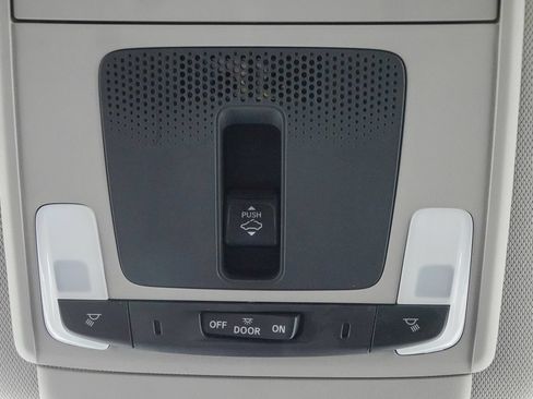 Used 2025 Honda CR-V EX-L image 24