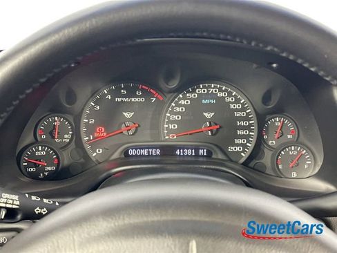 Used 1999 Chevrolet Corvette Coupe RWD image 17