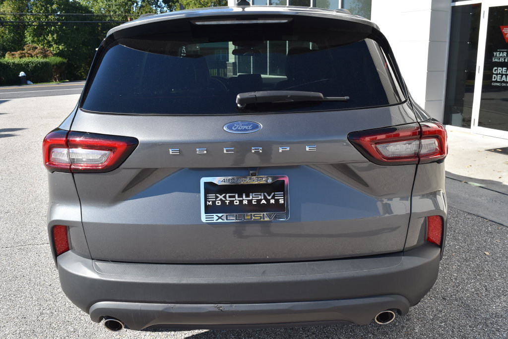 Used 2025 Ford Escape ST-Line FWD image 6