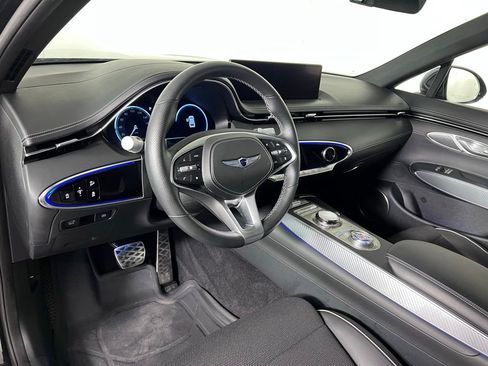 Used 2024 Genesis GV70 2.5T w/ Sport Prestige Package AWD/4WD image 4
