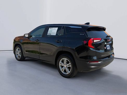 Used 2024 GMC Terrain SLE FWD image 5