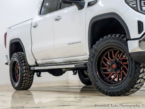 Used 2022 GMC Sierra 1500 SLT w/ SLT Convenience Package AWD/4WD image 4