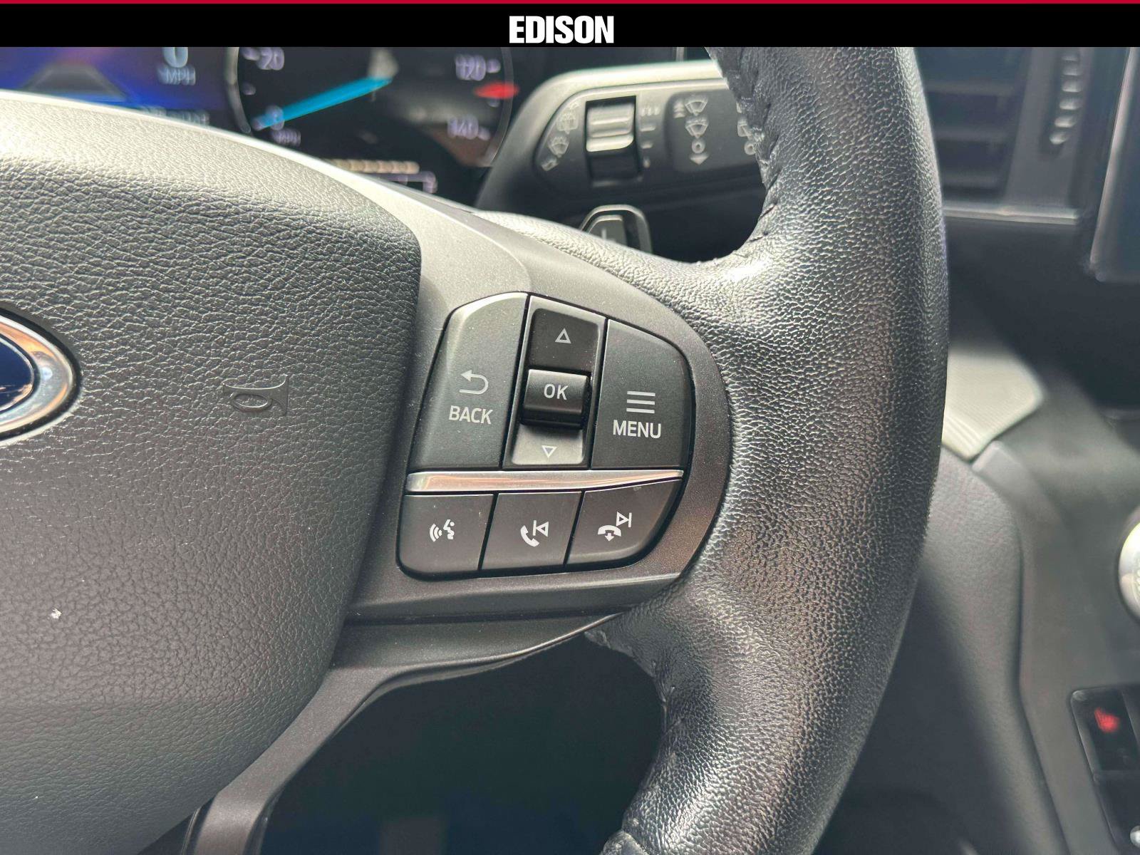 Used 2020 Ford Explorer XLT w/ Equipment Group 202A AWD/4WD image 23