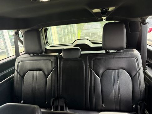 Used 2021 Ford Expedition Max Limited AWD/4WD image 6