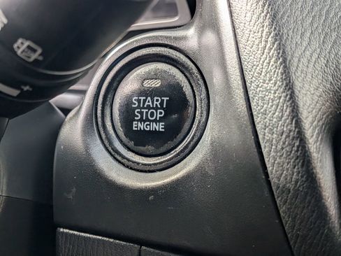 Used 2018 MAZDA MAZDA3 Touring image 23