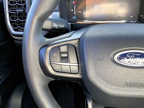 Used 2025 Ford Ranger XL image 11