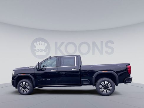 New 2026 GMC Sierra 2500 Denali w/ Denali Reserve Package image 2