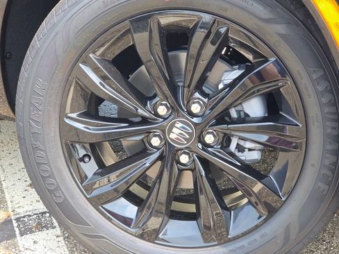 New 2026 Buick Envista Sport Touring w/ Convenience I Package FWD image 11