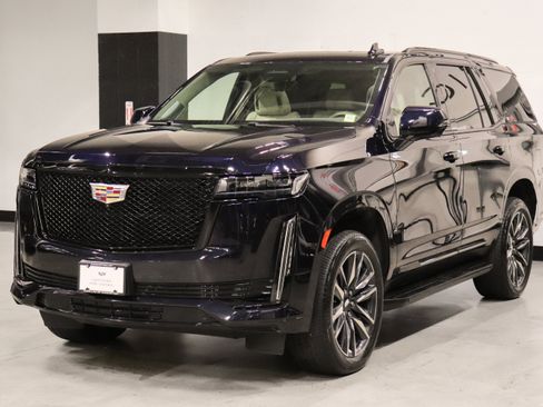 Used 2023 Cadillac Escalade Sport Platinum AWD/4WD image 1