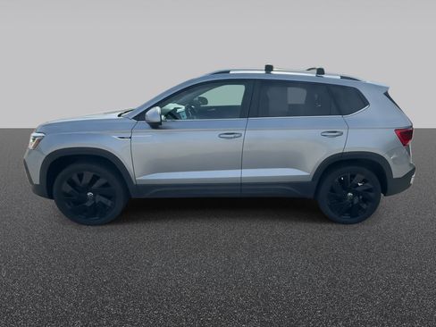 Used 2024 Volkswagen Taos SEL AWD/4WD image 6