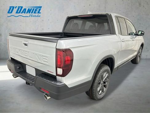 New 2026 Honda Ridgeline Sport image 5