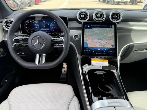 New 2026 Mercedes-Benz GLC 300 image 26