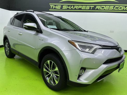 Used 2016 Toyota RAV4 XLE AWD/4WD image 2