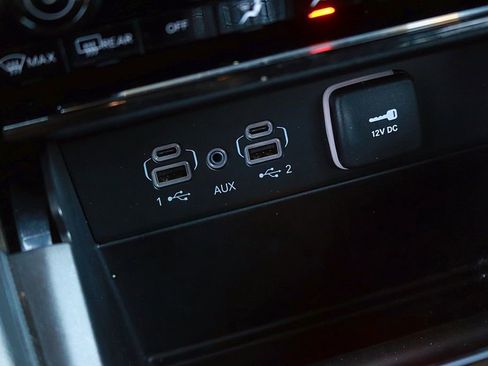 Used 2024 Jeep Grand Cherokee Laredo AWD/4WD image 22