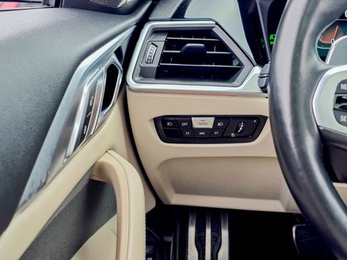 Used 2022 BMW 430i xDrive Coupe w/ M Sport Package image 40