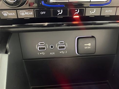 Used 2025 Jeep Grand Cherokee Limited image 36